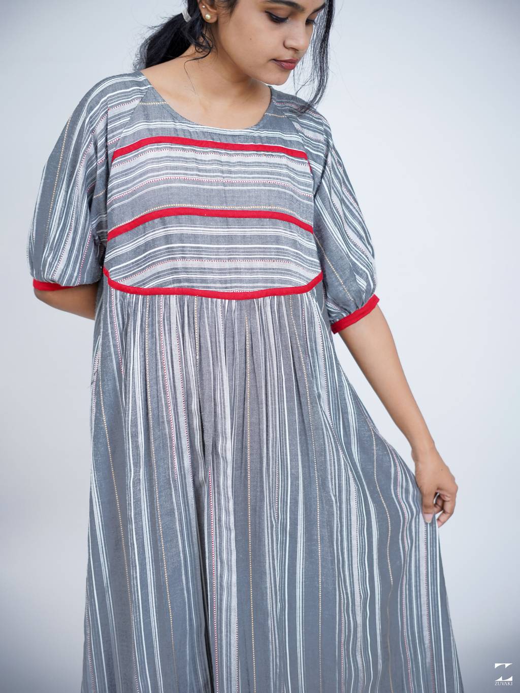 Grey ember dress – view 3