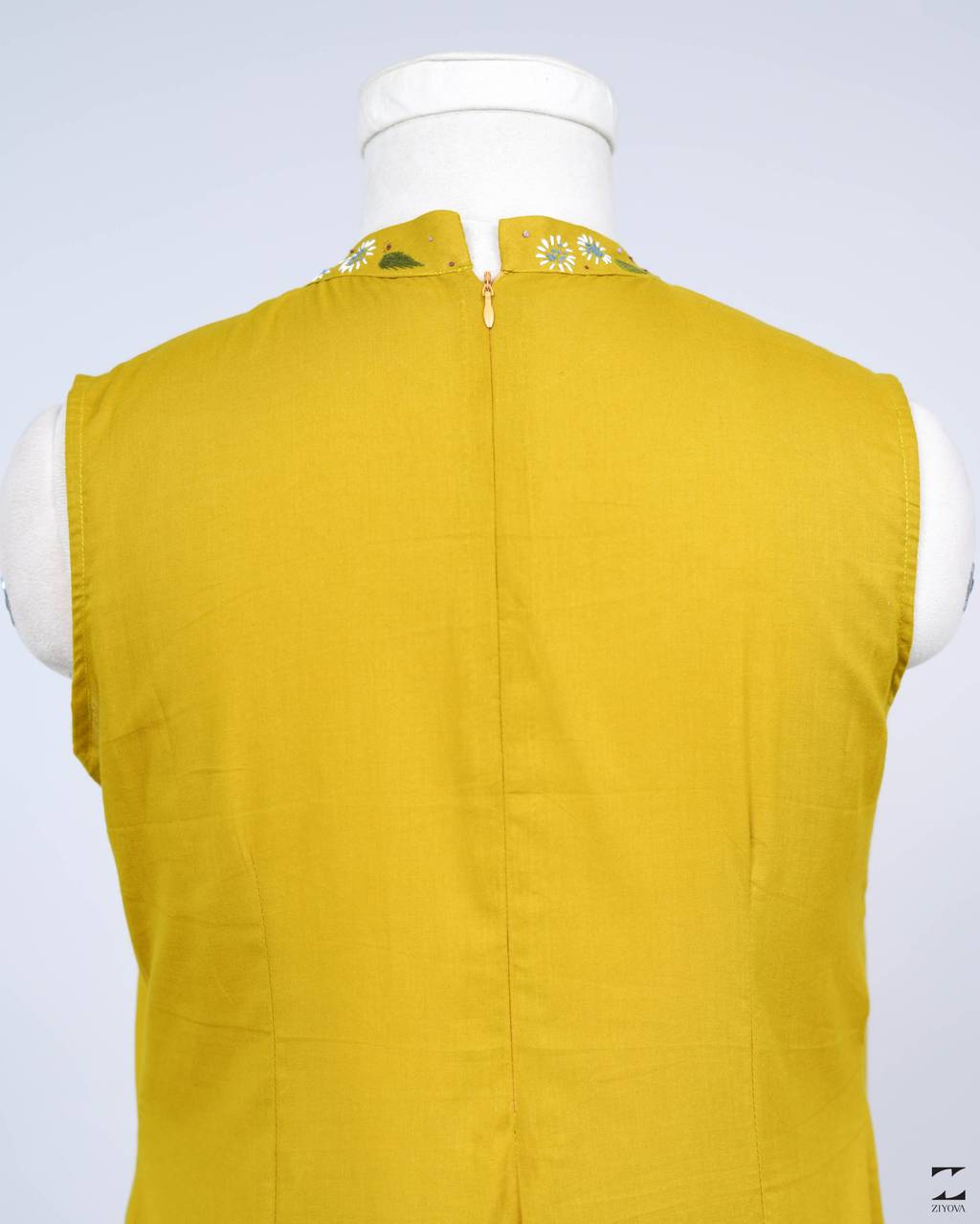 Yellow collar emb dress – view 3
