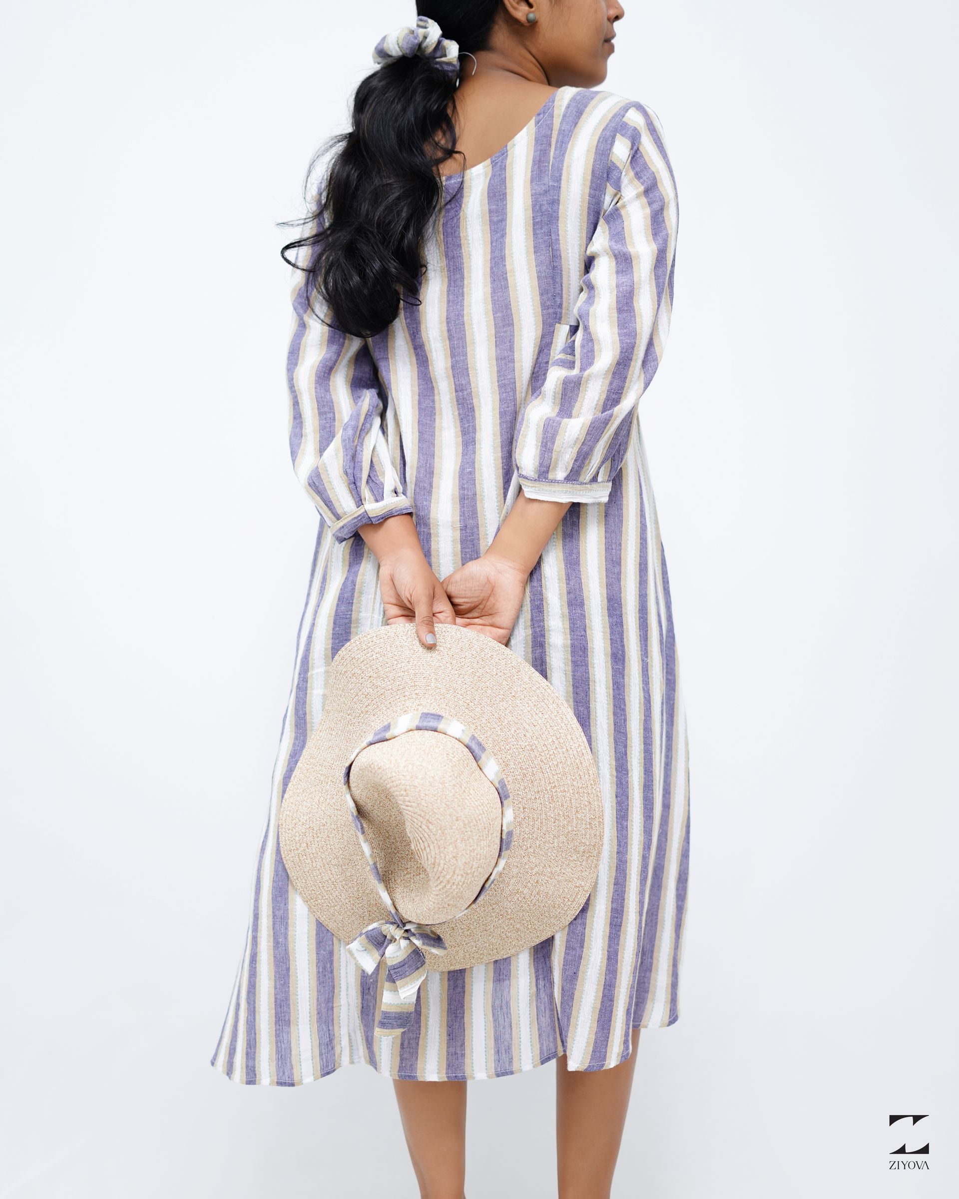 Lavender embroidery strip dress – view 3