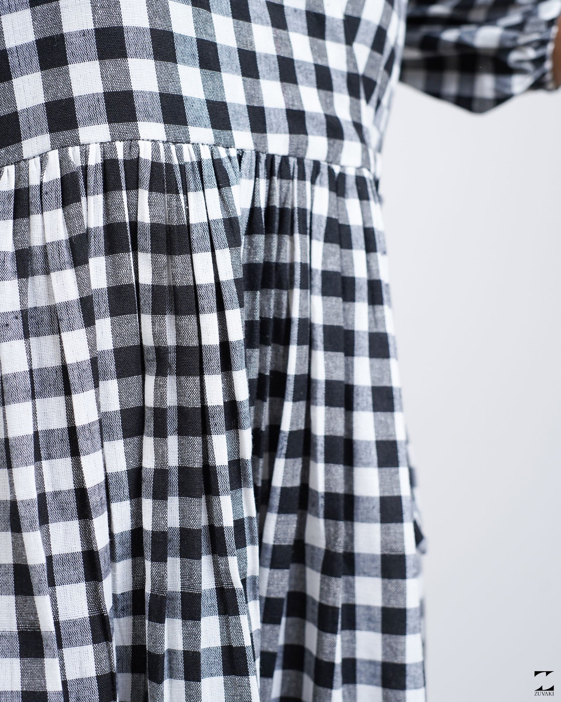 Gingham warp dress – view 5